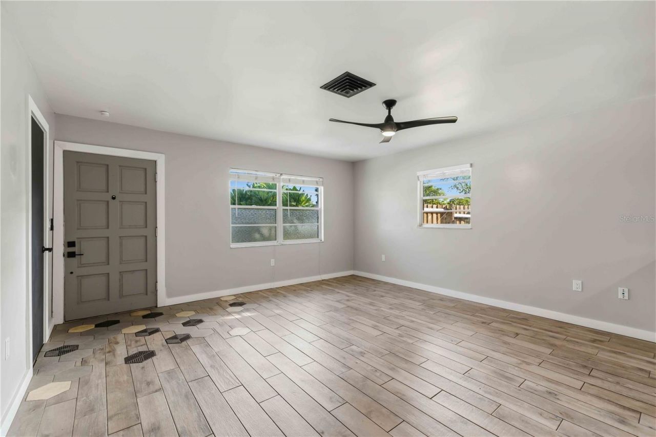 904 66th Avenue W, Bradenton, FL 34207 Photo