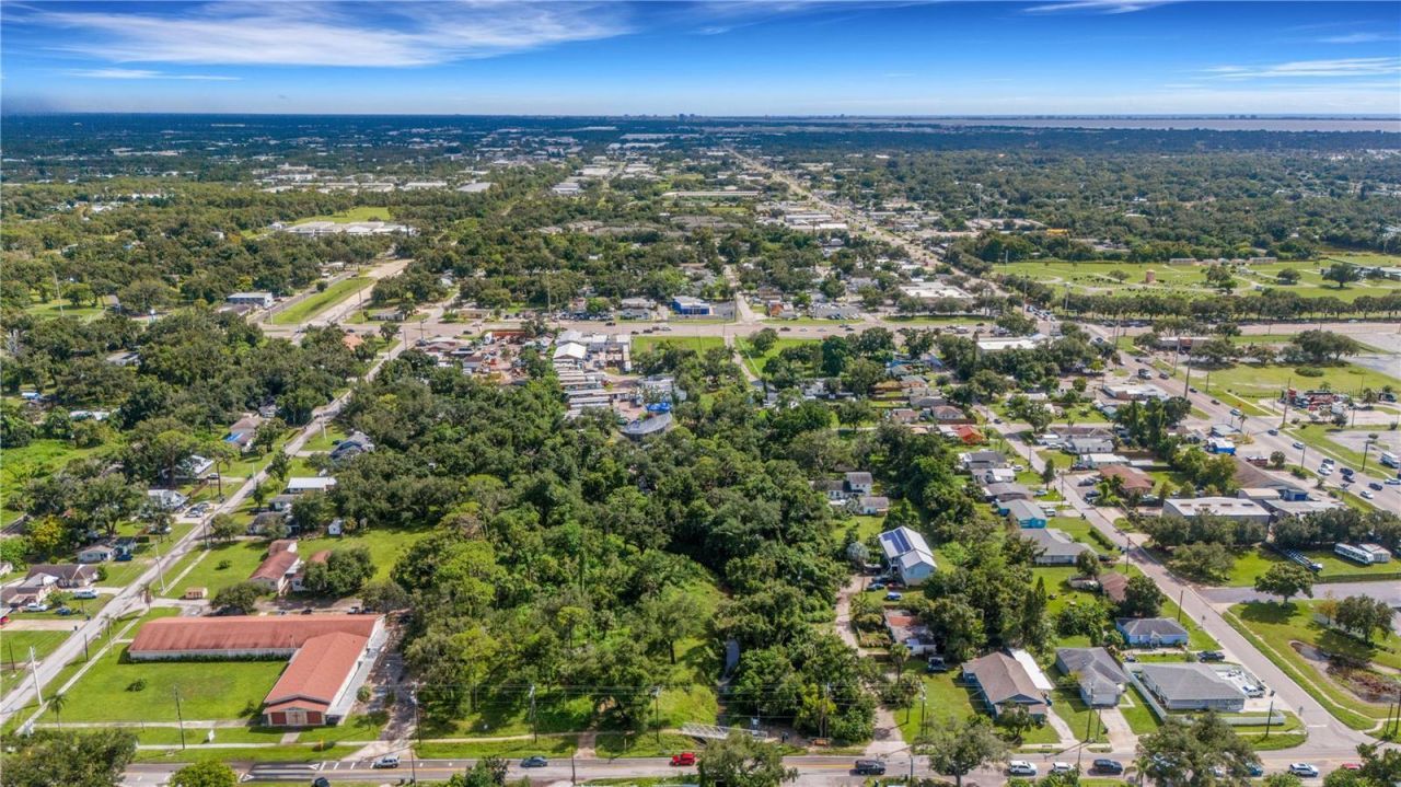 1623 53rd Avenue E, Bradenton, FL 34203 Photo