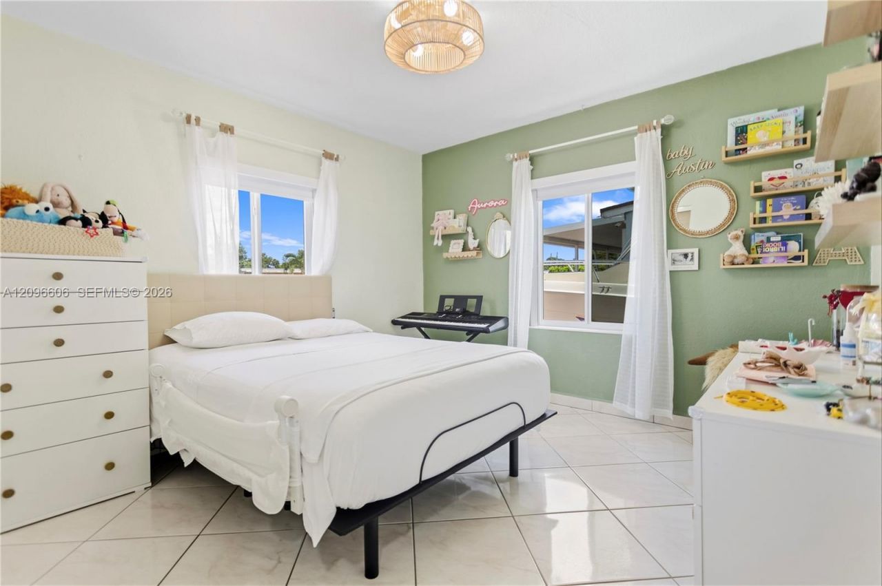 326 E 44th St , Hialeah, FL 33013 Photo