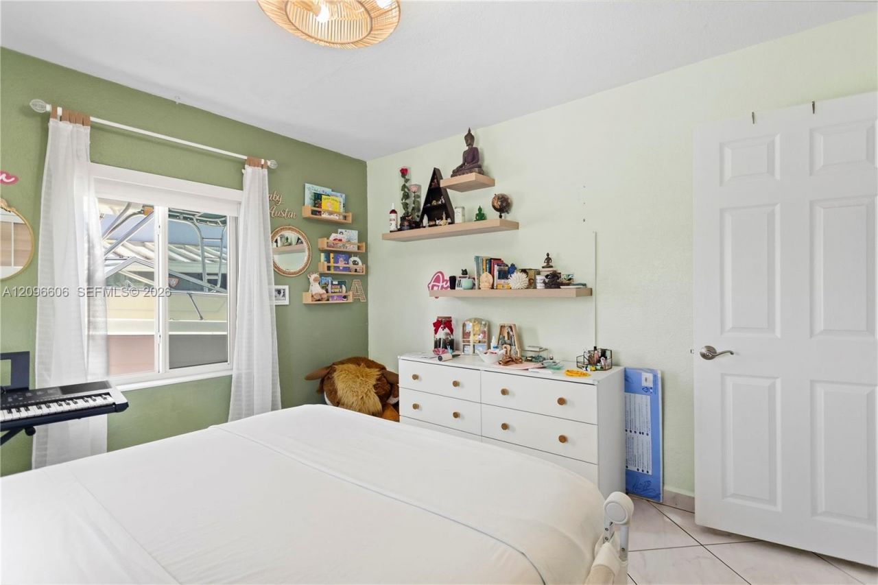 326 E 44th St , Hialeah, FL 33013 Photo
