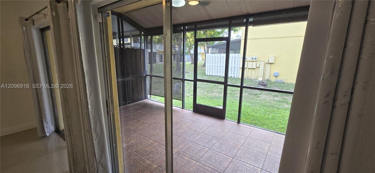 8350 SW 154th Ave , Unit 6, Miami, FL 33193 Photo