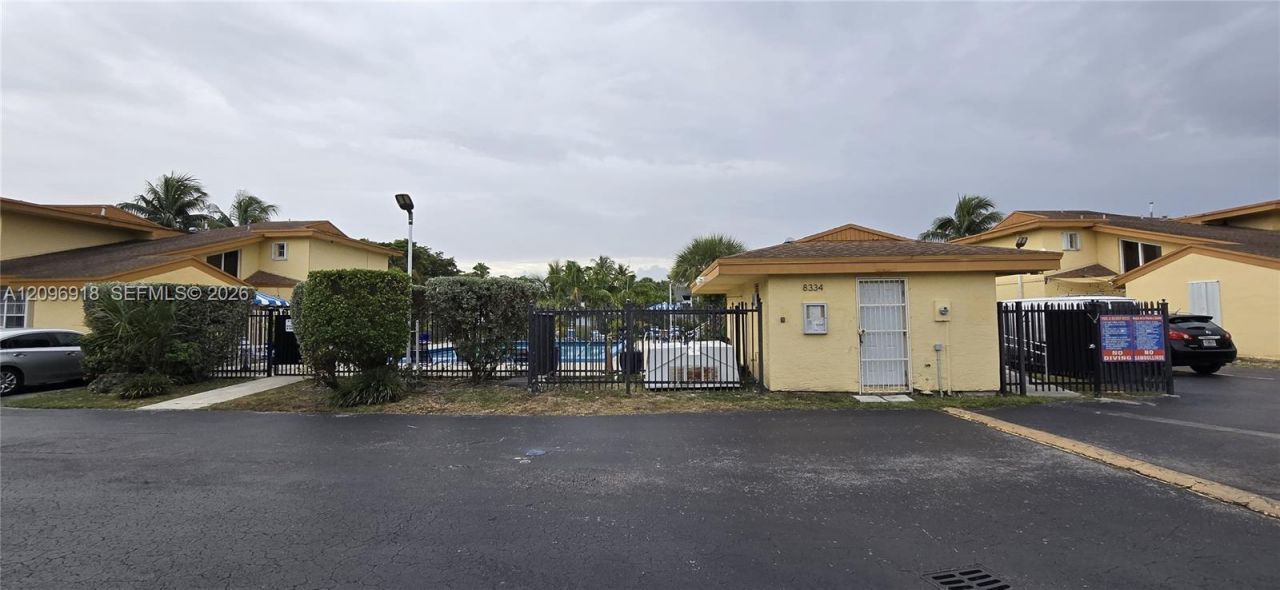 8350 SW 154th Ave , Unit 6, Miami, FL 33193 Photo