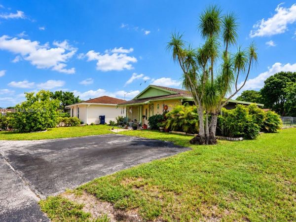 4601 SW 137th Ct , Miami, FL 33175