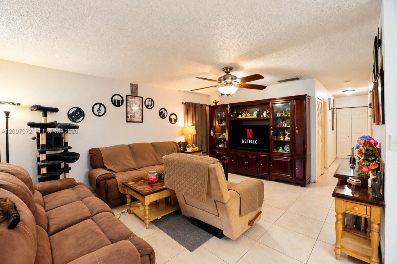 4601 SW 137th Ct, Miami, FL 33175 Photo