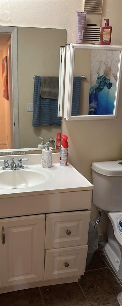 480 Executive Center Dr , Unit 4L, West Palm Beach, FL 33401 Photo