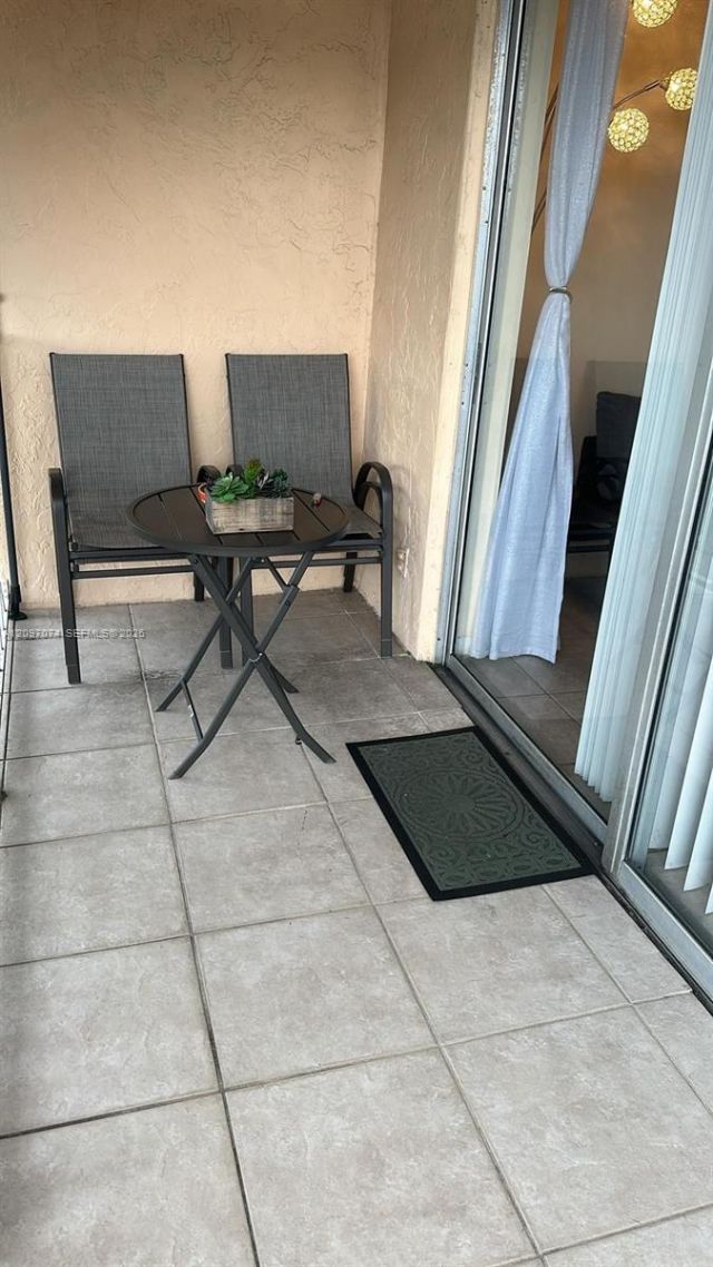 480 Executive Center Dr , Unit 4L, West Palm Beach, FL 33401 Photo