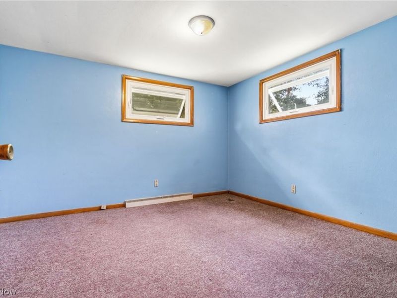 277 Devinney Avenue, Louisville, OH 44641 Photo 10