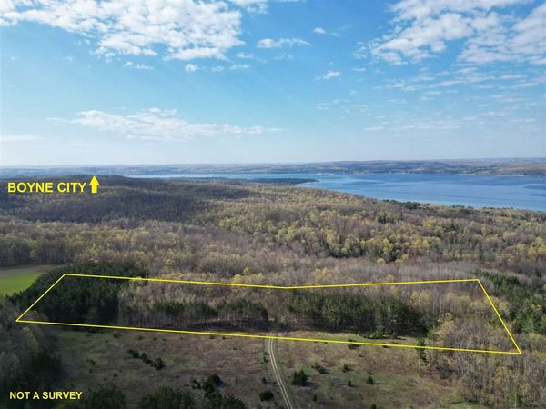 4372 Camp Daggett Rd, Boyne City, MI 49712
