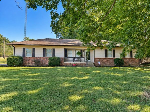 456 Lakeland Dr , Dover, TN 37058