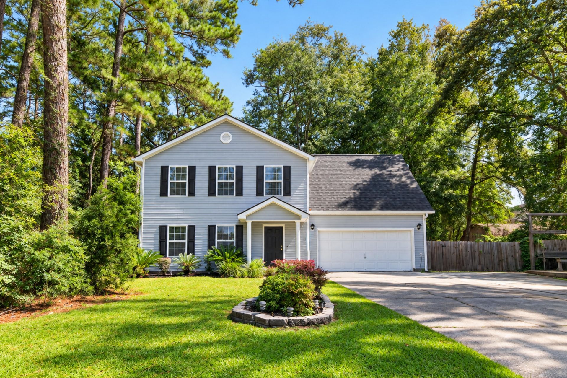 8960 Buck Run Court Photo 2