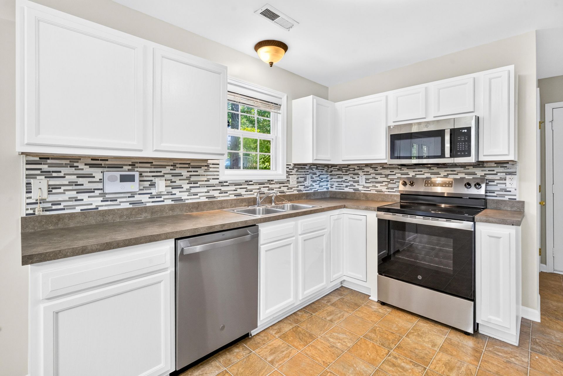 8960 Buck Run Court Photo 29