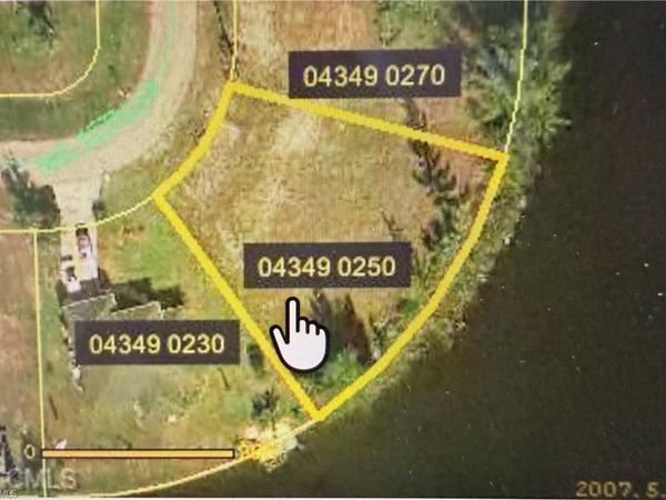 1433 SW 11th CT , CAPE CORAL, FL 33991