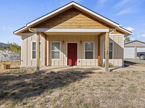 630 Schumacher Street, Cave Junction, OR 97523