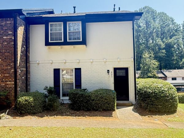 621 Garden Walk Drive, Stone Mountain, GA 30083