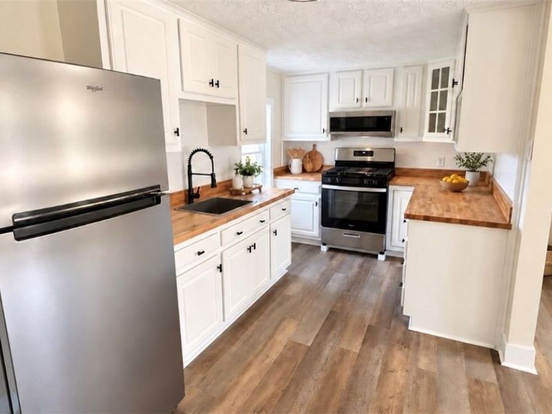 27 E Main Street, Lucas, OH 44843 Photo 5