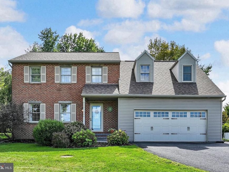 690 W Church Road, Ephrata, PA 17522 Main Photo