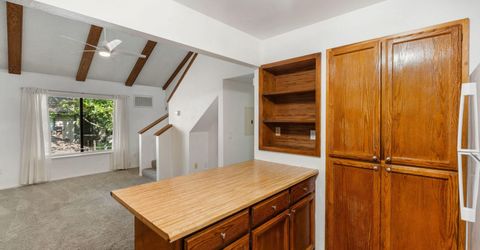 1465 E Peckham Lane, Unit 6, Reno, NV 89502 Photo