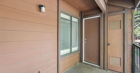 1465 E Peckham Lane, Unit 6, Reno, NV 89502 Photo