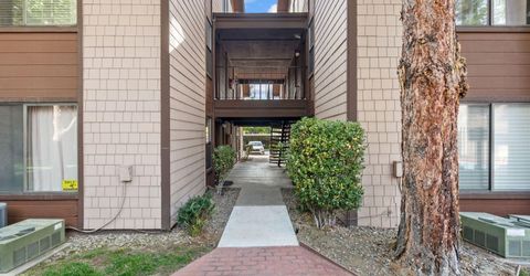 1465 E Peckham Lane, Unit 6, Reno, NV 89502 Photo