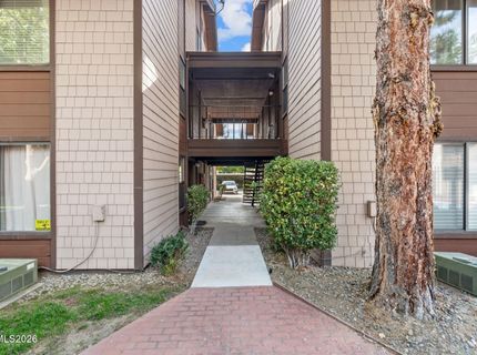 1465 E Peckham Lane, Unit 6, Reno, NV 89502 Photo