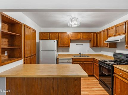1465 E Peckham Lane, Unit 6, Reno, NV 89502 Photo