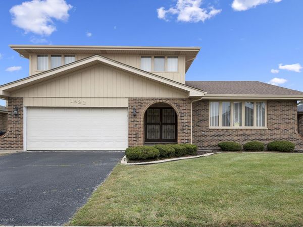 1922 E 173rd Place, South Holland, IL 60473