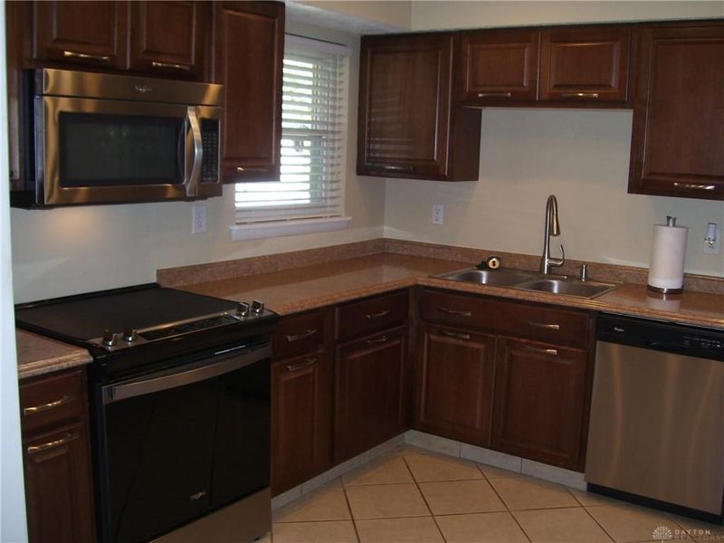 802 Louise, Xenia, OH 45385 Photo 7