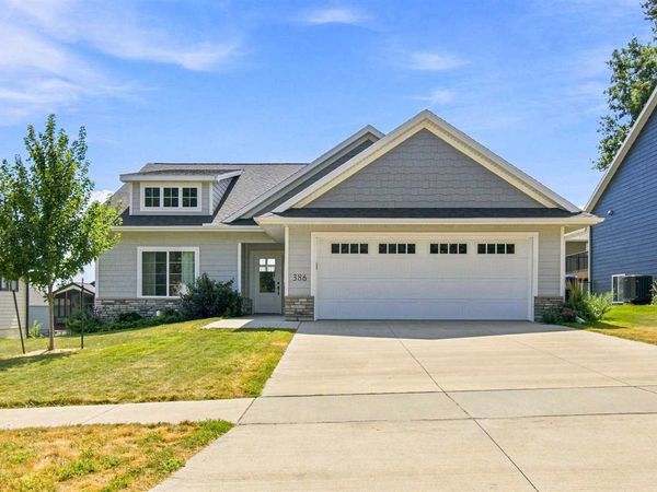 386 Sierra Trace, Coralville, IA 52241