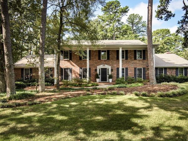 3 Oakmont Court, Little Rock, AR 72212