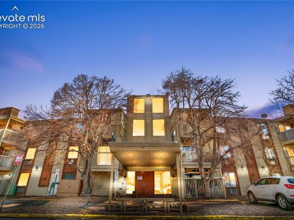 1306 S Parker Road, Unit 162, Denver, CO 80231