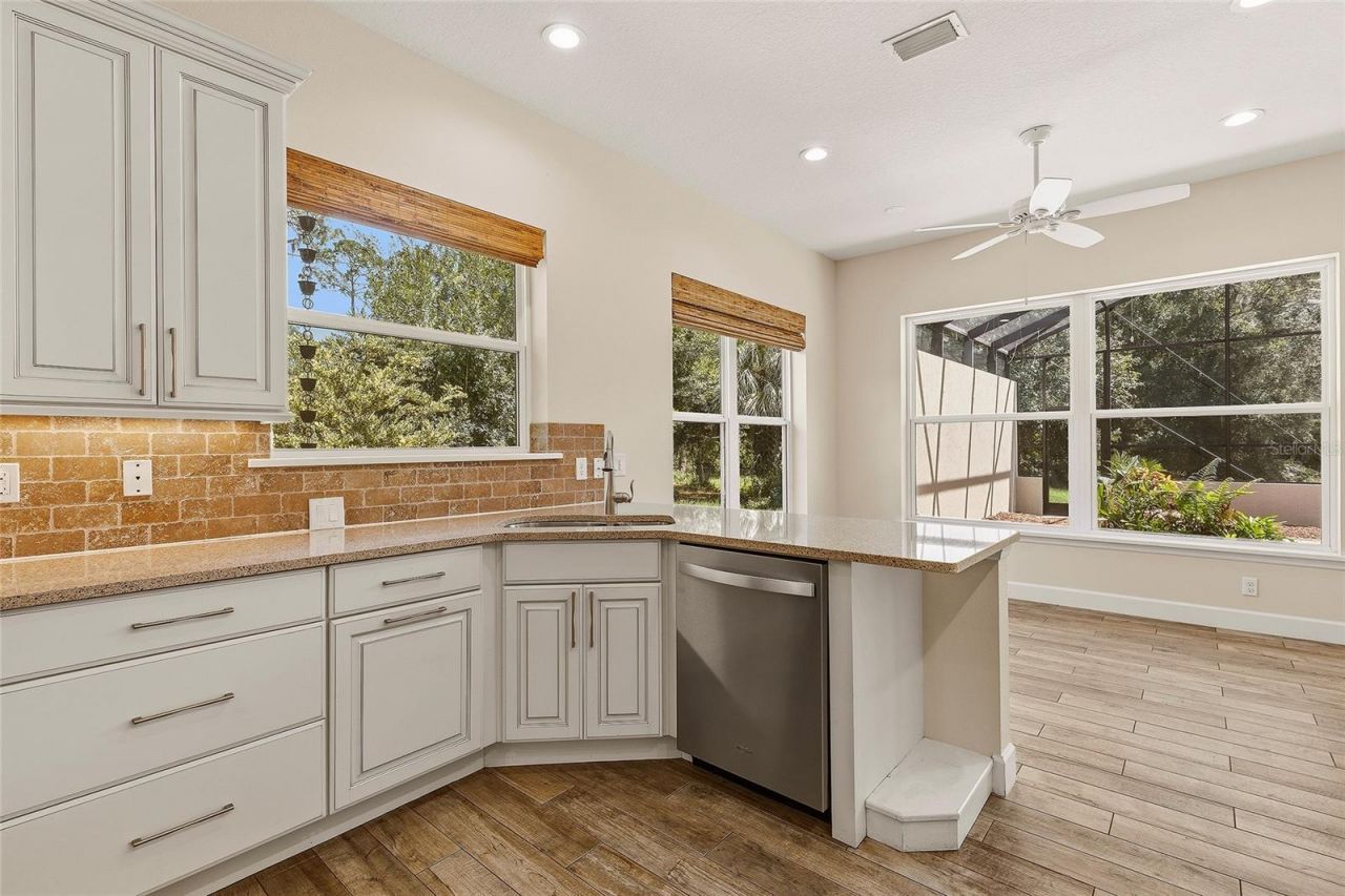 71 Perry Lane, Enterprise, FL 32725 Photo
