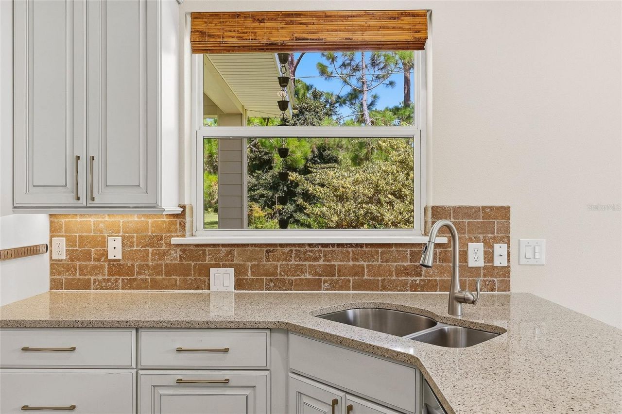 71 Perry Lane, Enterprise, FL 32725 Photo