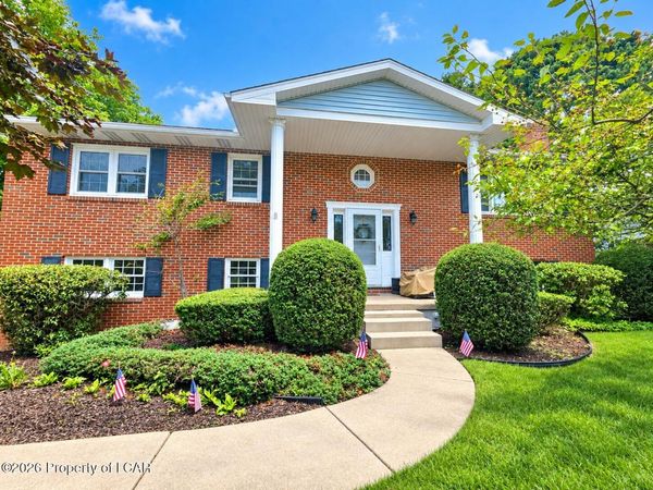 114 Mark Road, Hazleton, PA 18201