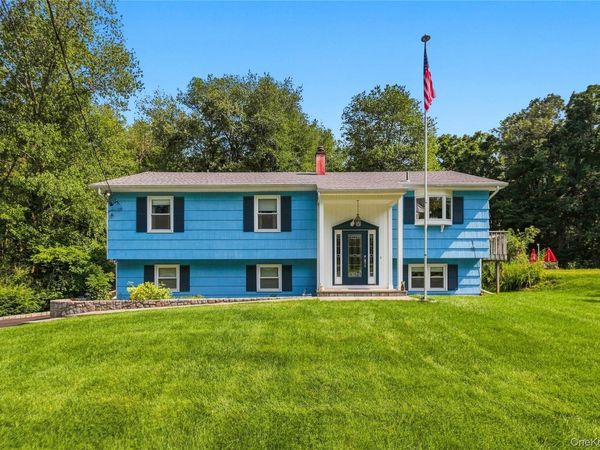 15 Hood Place , Cortlandt Manor, NY 10567