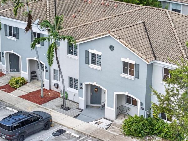 1661 SE 30th St , Homestead, FL 33035
