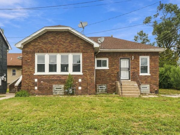 657 Freeland Avenue , Calumet City, IL 60409