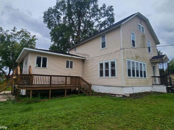605 E Main Avenue, Rockford, IA 50468