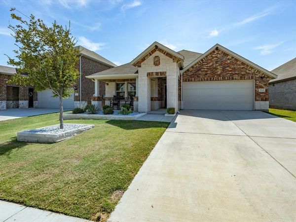 214 Luna Lane , Lake Dallas, TX 75065