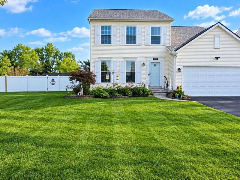 2797 Marblewood Drive, Columbus, OH 43219 Photo 1