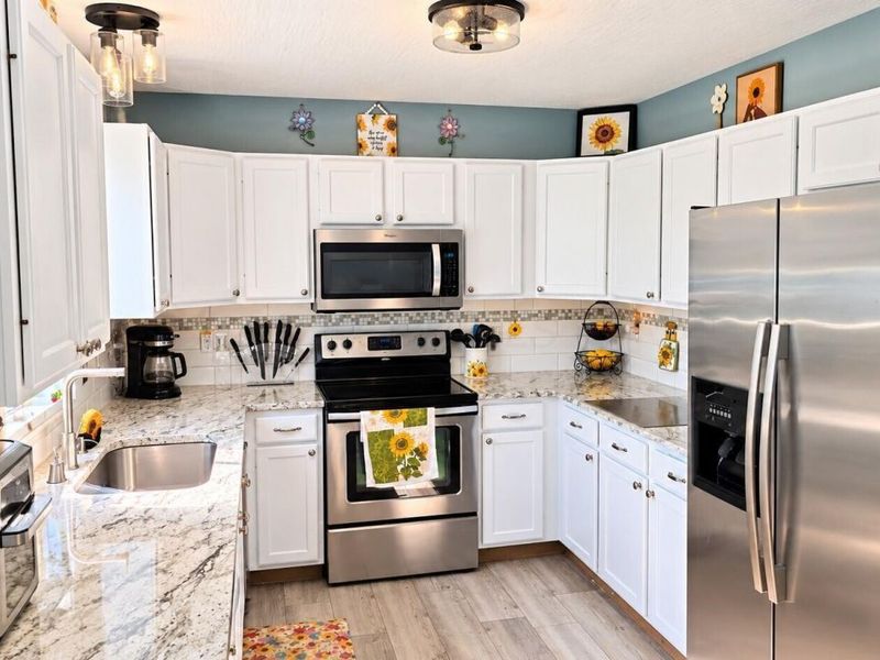 2797 Marblewood Drive, Columbus, OH 43219 Photo 5