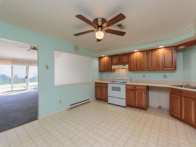 2310 Westwind Drive, Sandusky, OH 44870 Photo 5