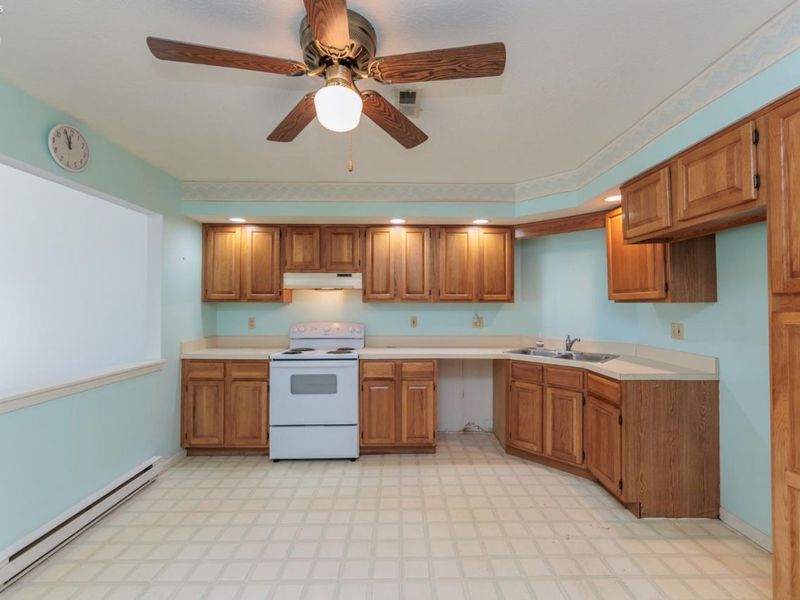 2310 Westwind Drive, Sandusky, OH 44870 Photo 7