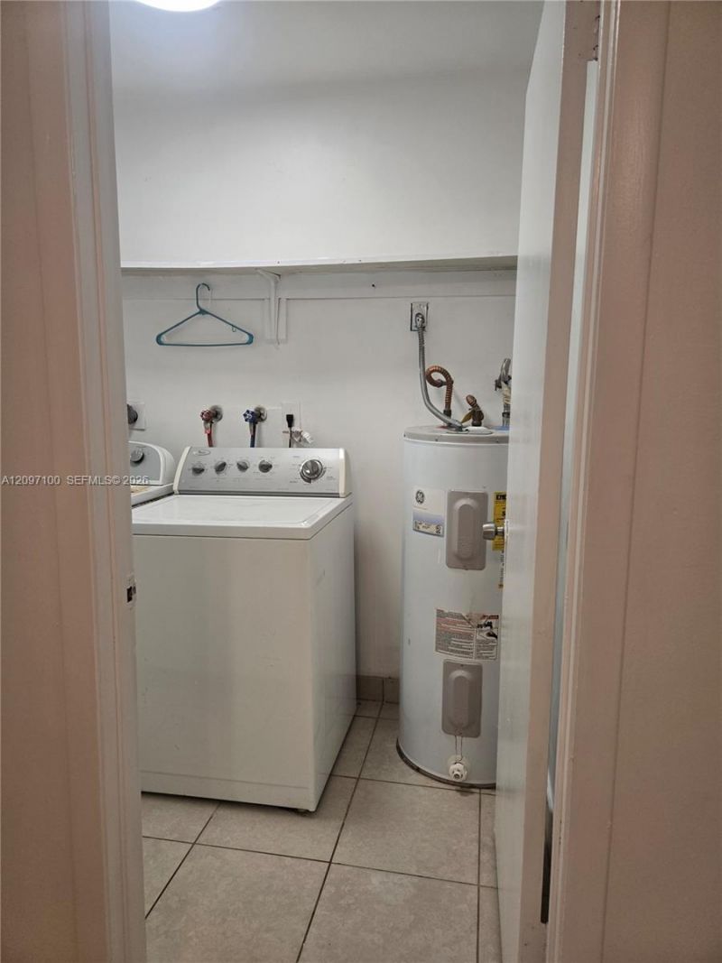 1512 NE 118th St , Unit 2, Miami, FL 33161 Photo