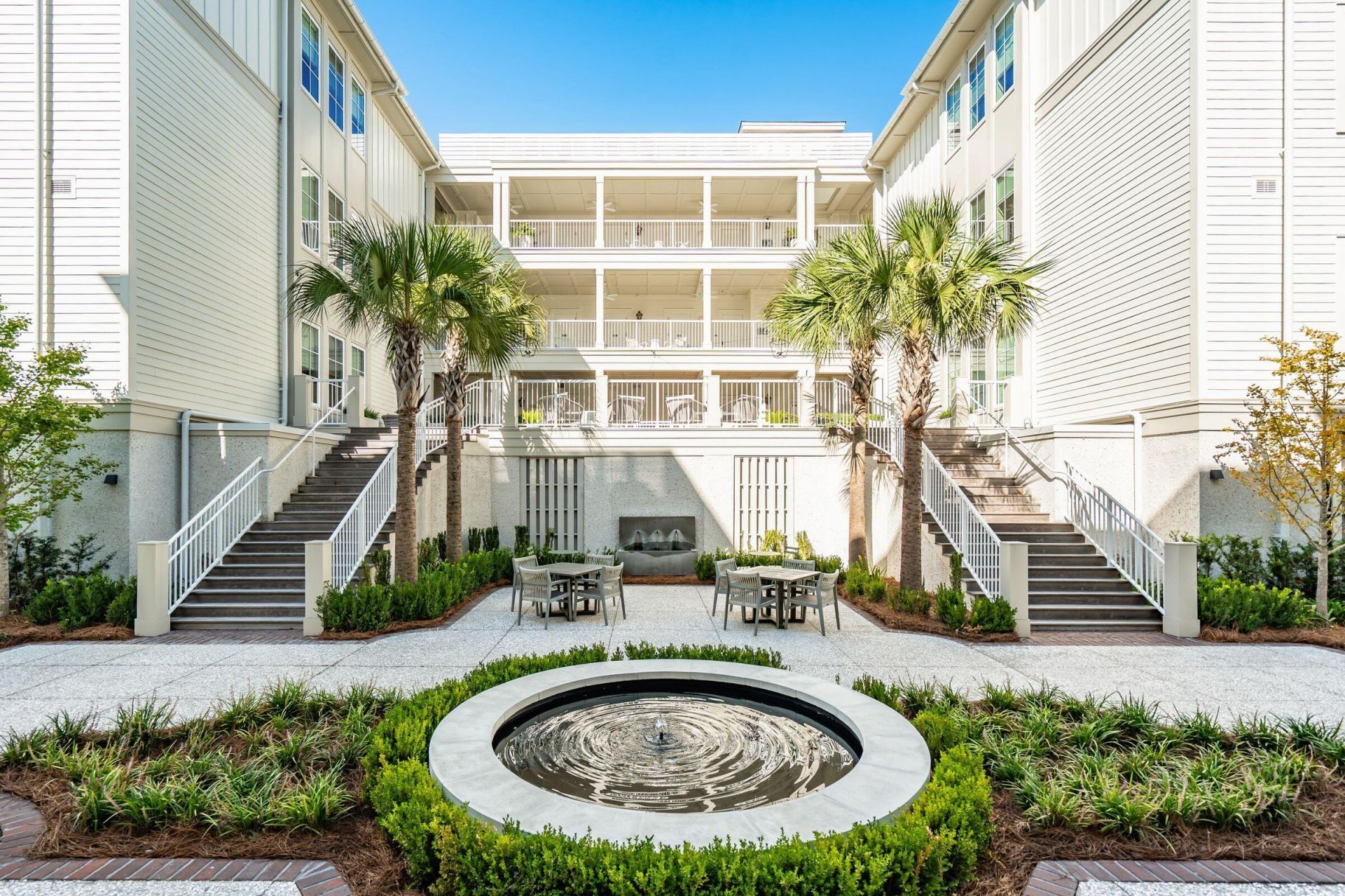 320 Longshore Street Photo 29