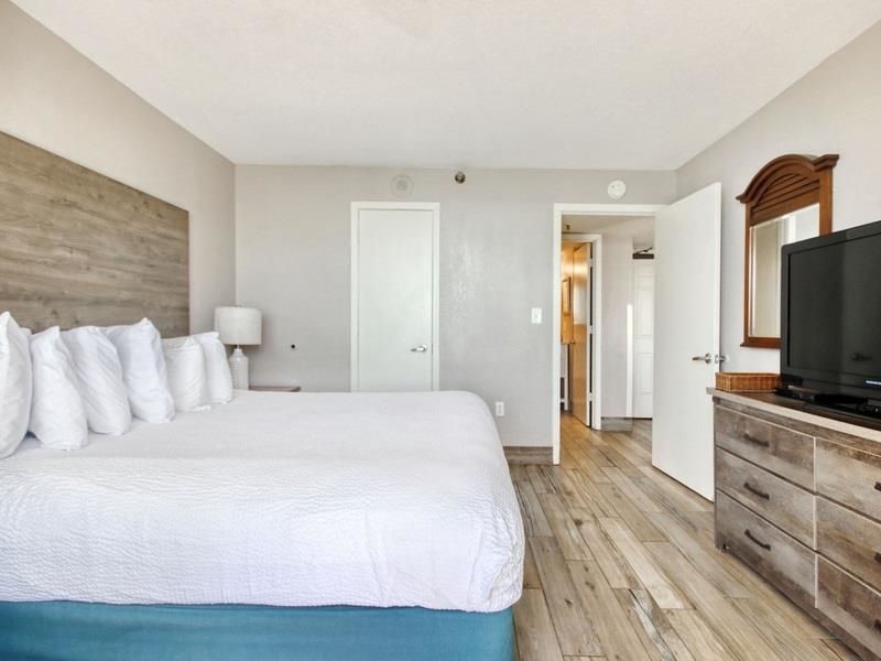 2710 N Ocean Blvd.  Photo 13