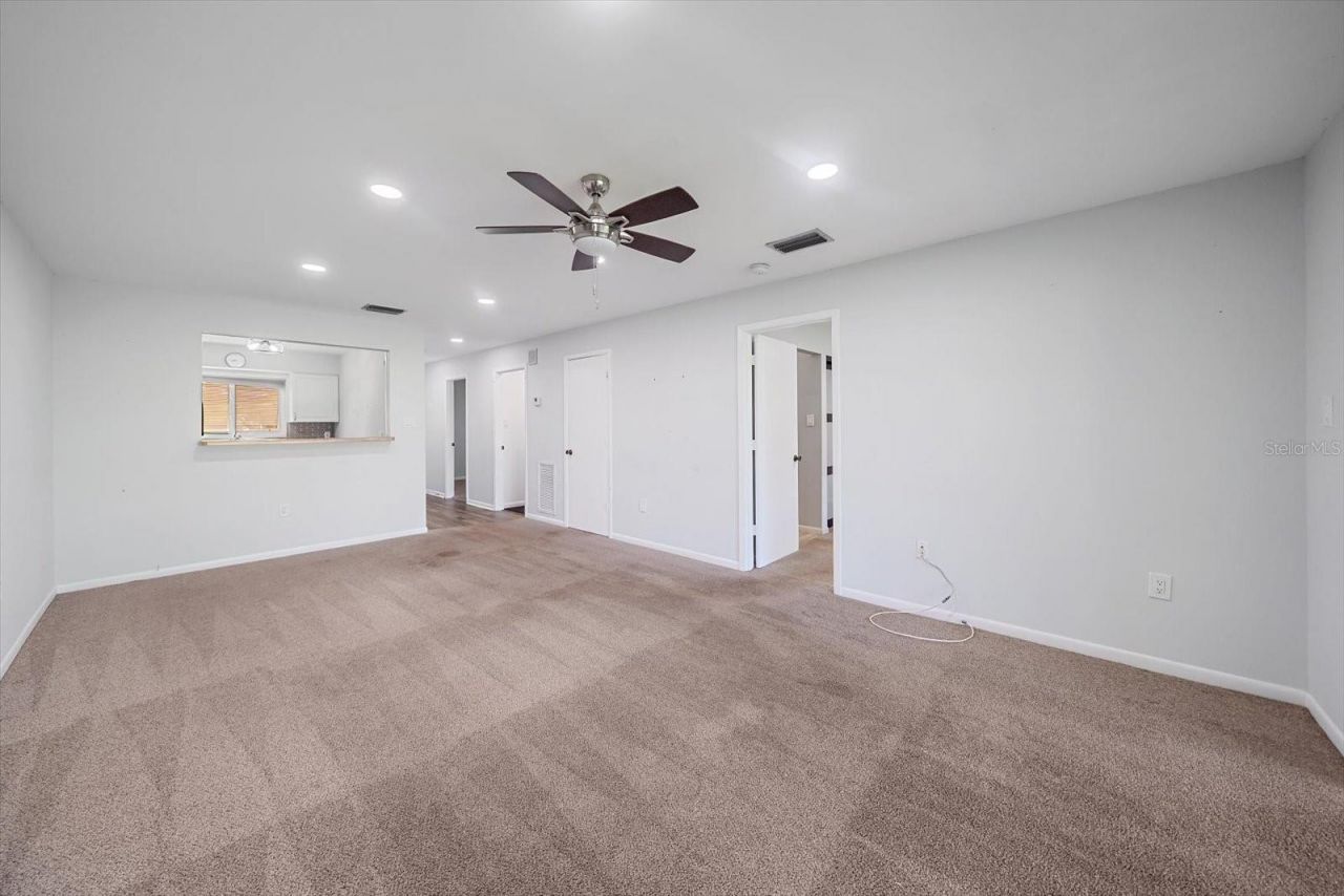5143 Willow Links, Unit 16, Sarasota, FL 34235 Photo