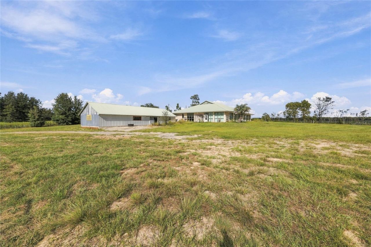 12391 NE 80th Avenue , Bronson, FL 32621 Photo