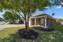 325 Hollingsworth Lane photo 4
