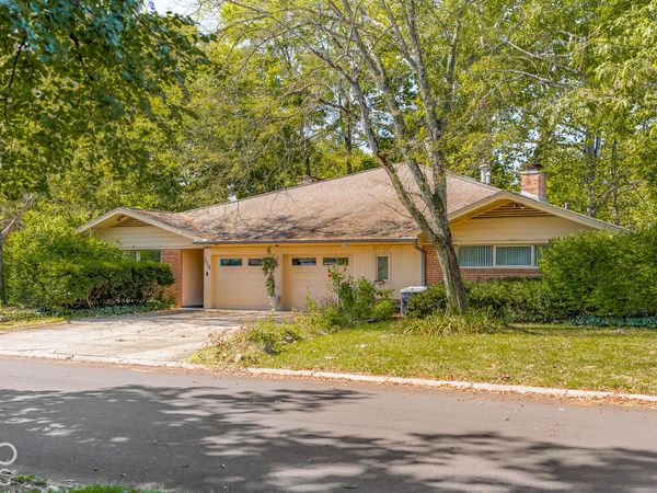 314 Flatrock Drive , Columbus, IN 47201