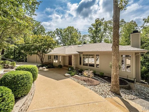 18852 Highwood Estates Drive, Wildwood, MO 63069